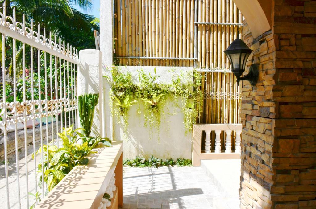 Casa D' Estrella Apartelle Balabag  Zewnętrze zdjęcie