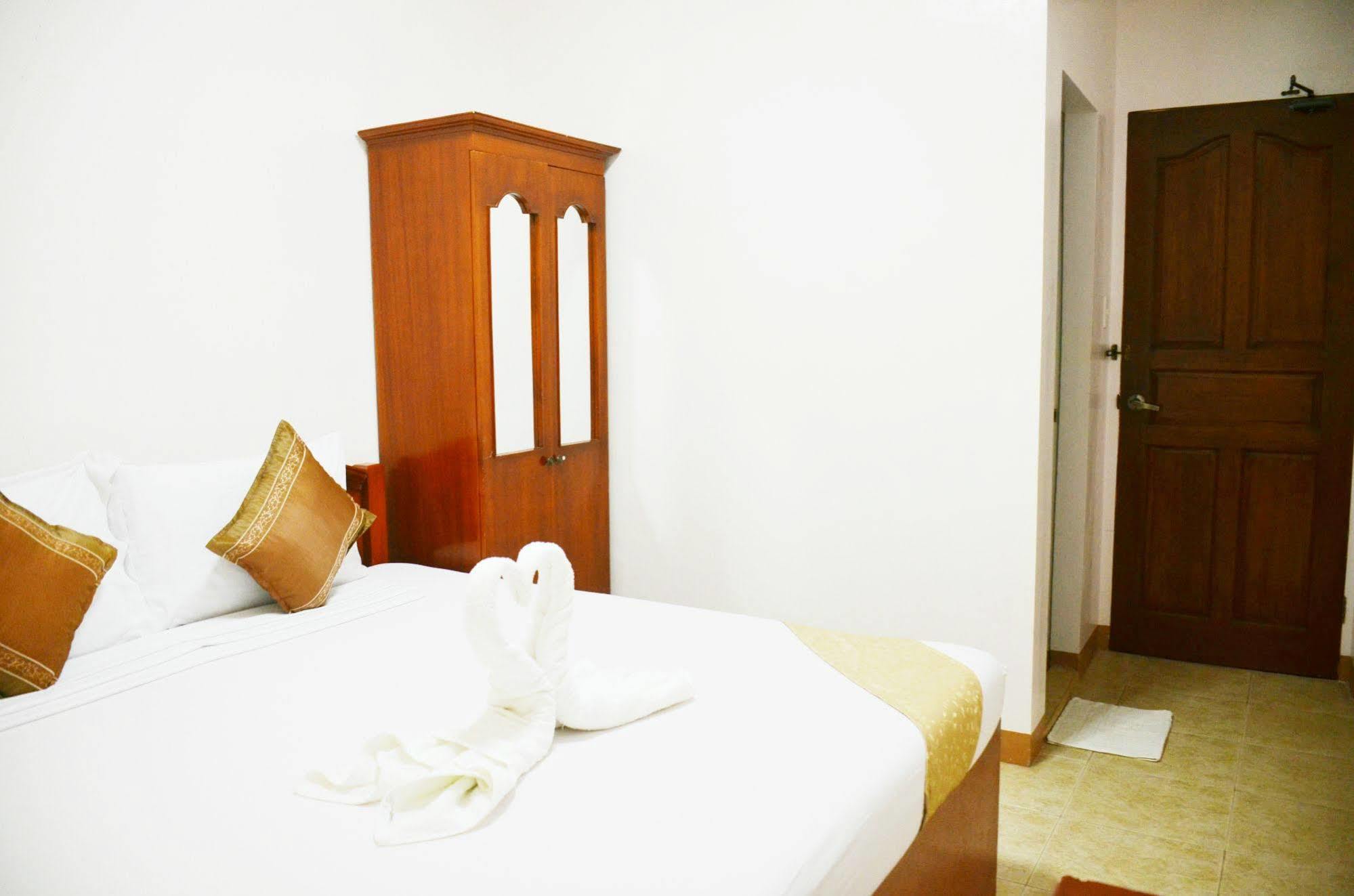 Casa D' Estrella Apartelle Balabag  Zewnętrze zdjęcie