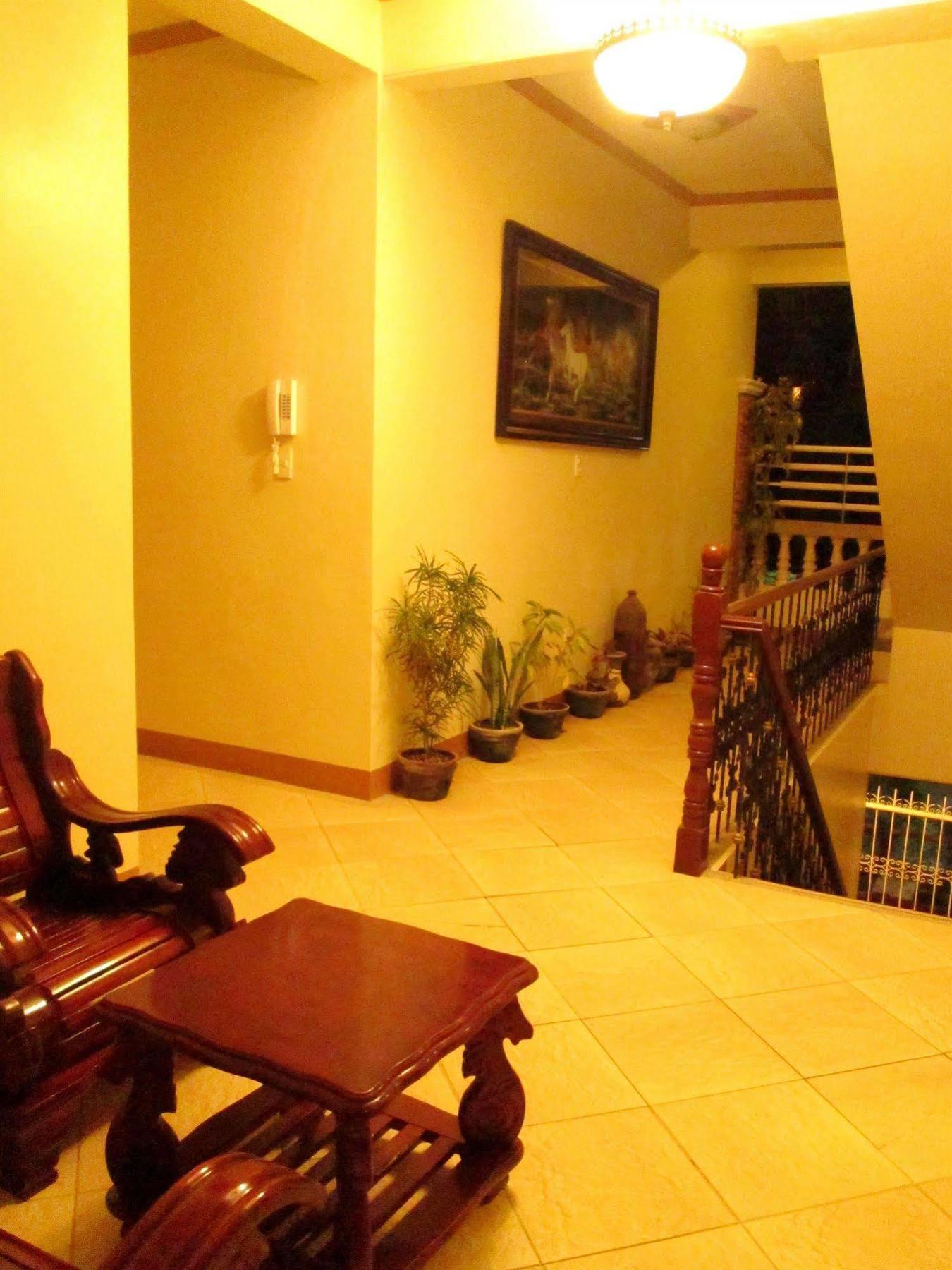 Casa D' Estrella Apartelle Balabag  Zewnętrze zdjęcie