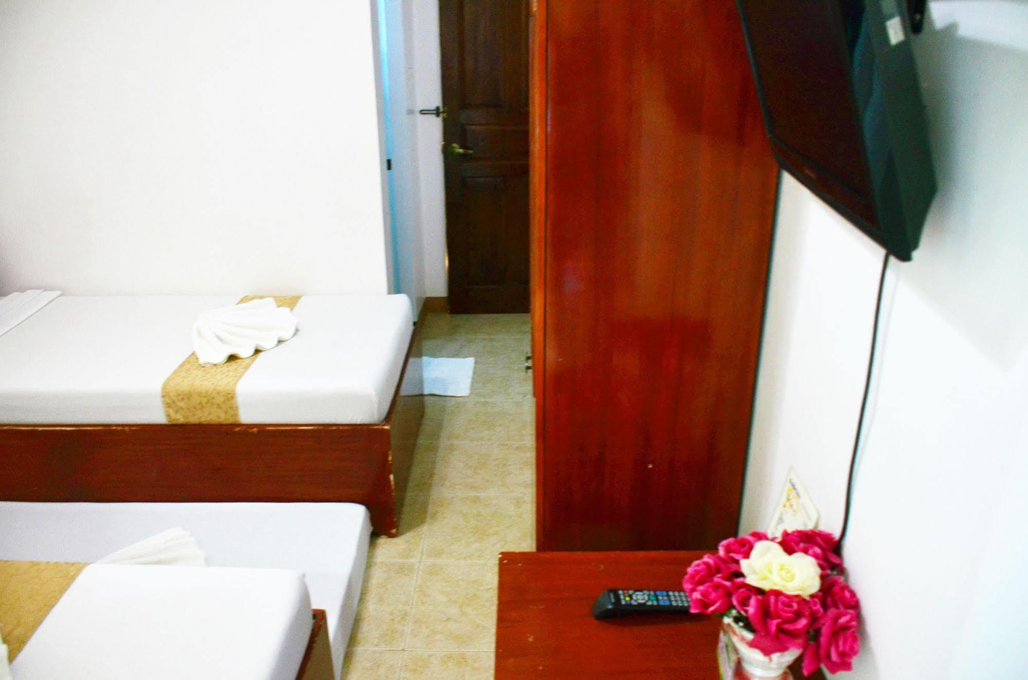 Casa D' Estrella Apartelle Balabag  Zewnętrze zdjęcie